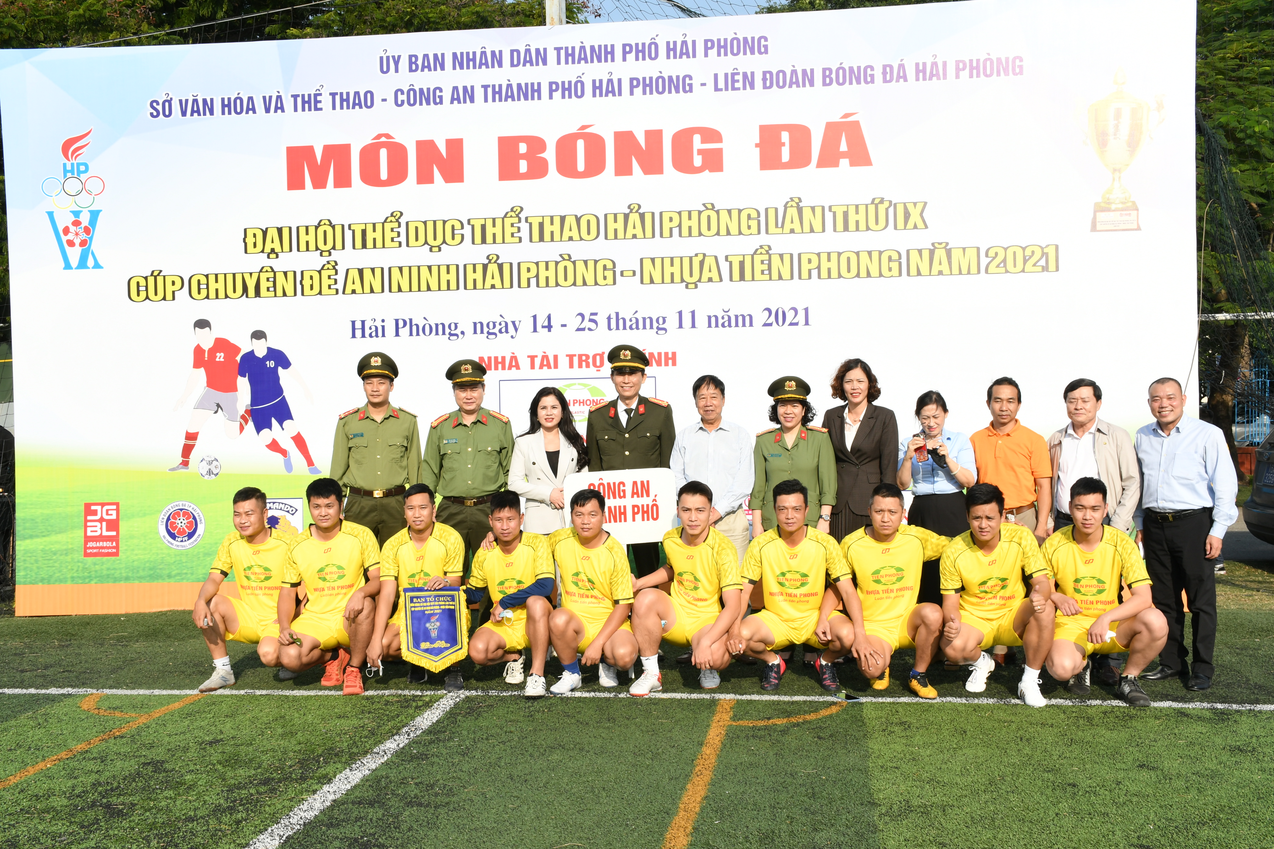 Khai mạc môn bóng đá Đại hội thể dục thể thao Hải Phòng (Cúp Chuỵên đề An ninh Hải Phòng - Nhựa Tiền Phong lần thứ 20)